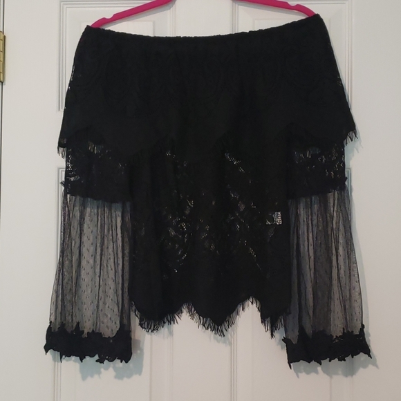 Off the Shoulder Lace Top - Picture 1 of 4